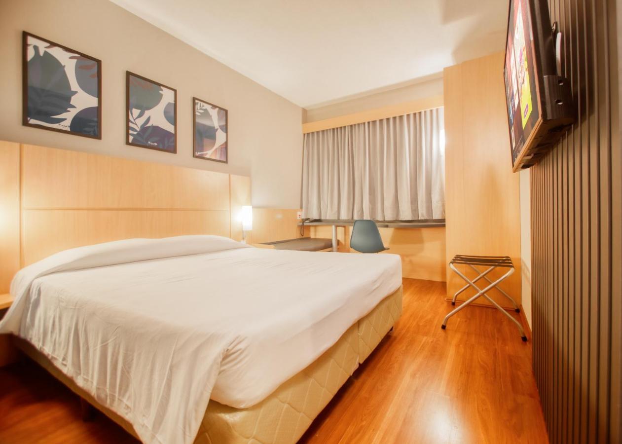 Hus Hotel 두라도스 외부 사진