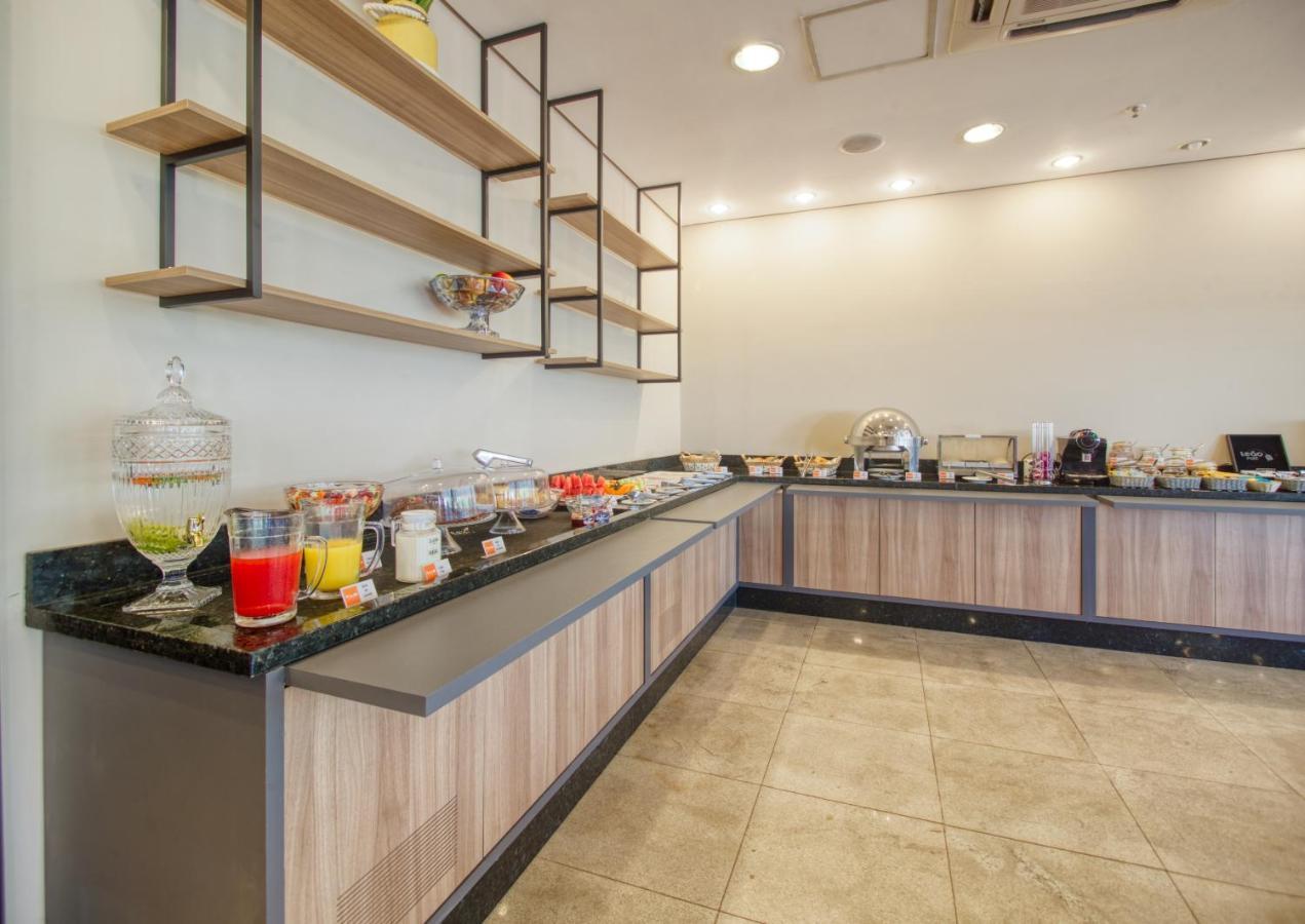Hus Hotel 두라도스 외부 사진