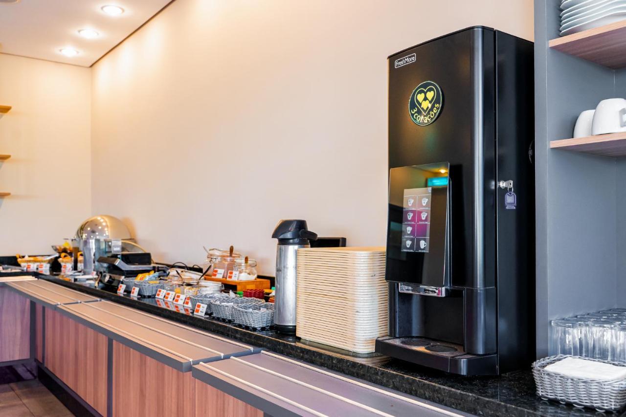Hus Hotel 두라도스 외부 사진