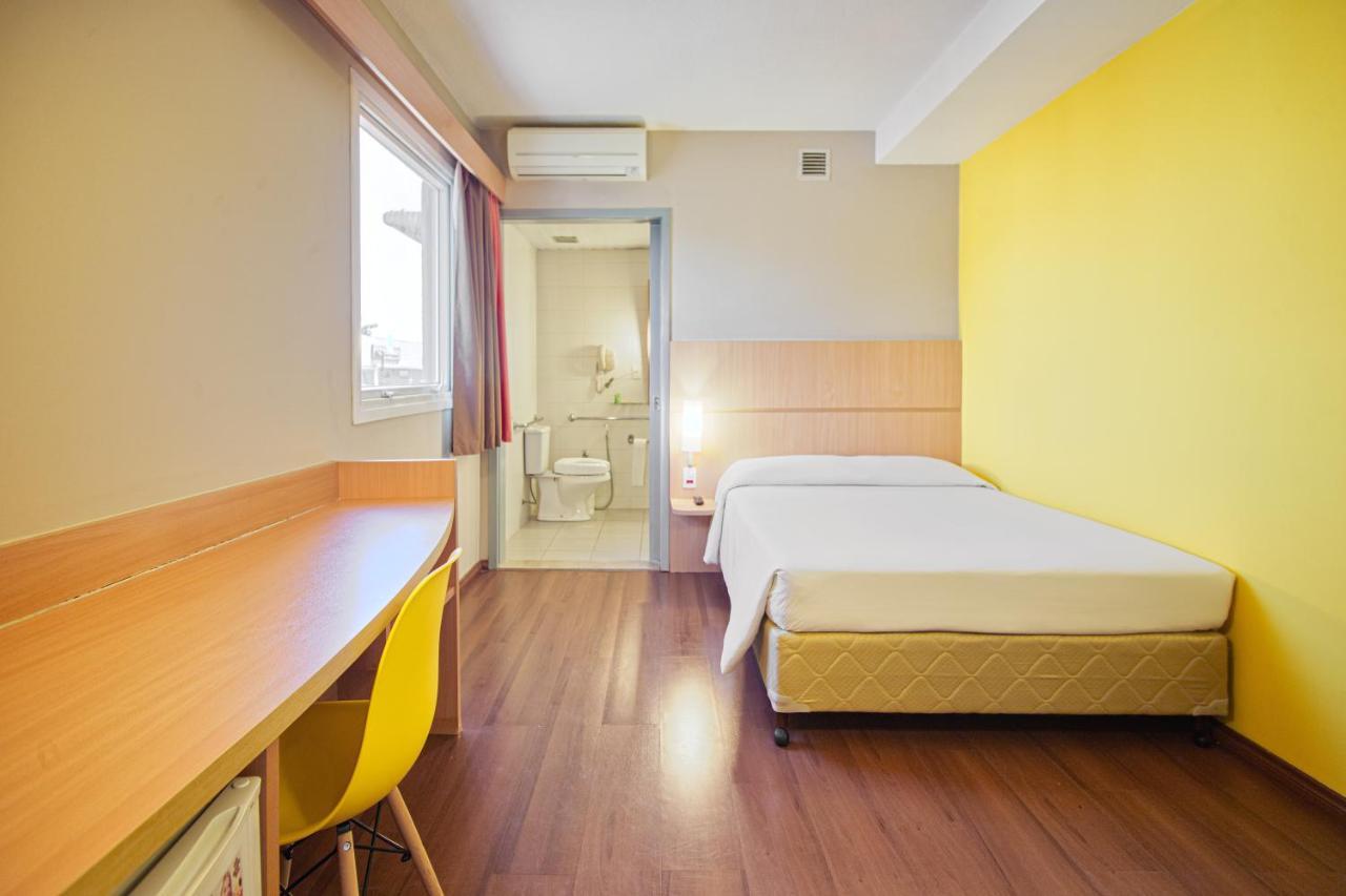Hus Hotel 두라도스 외부 사진