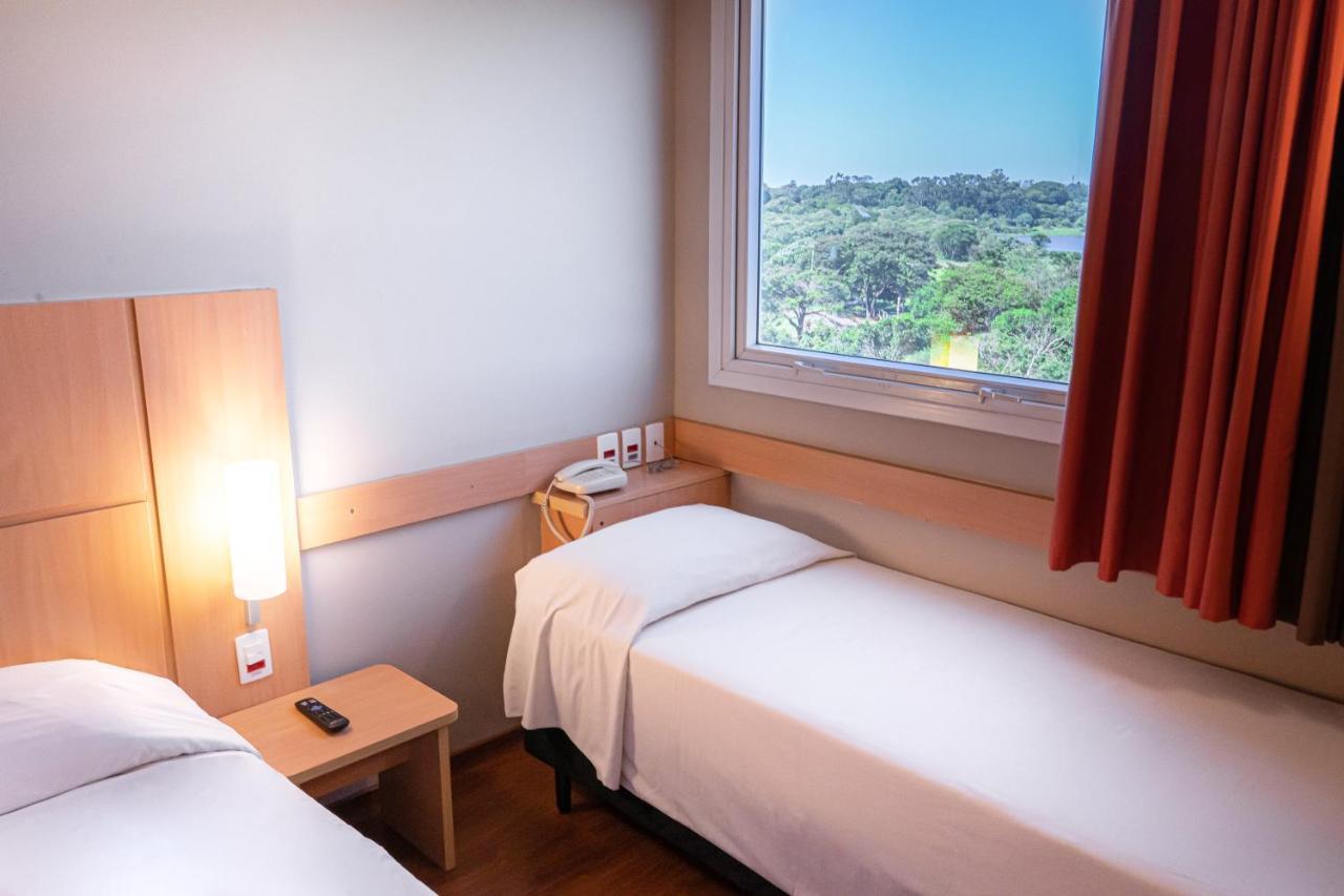 Hus Hotel 두라도스 외부 사진