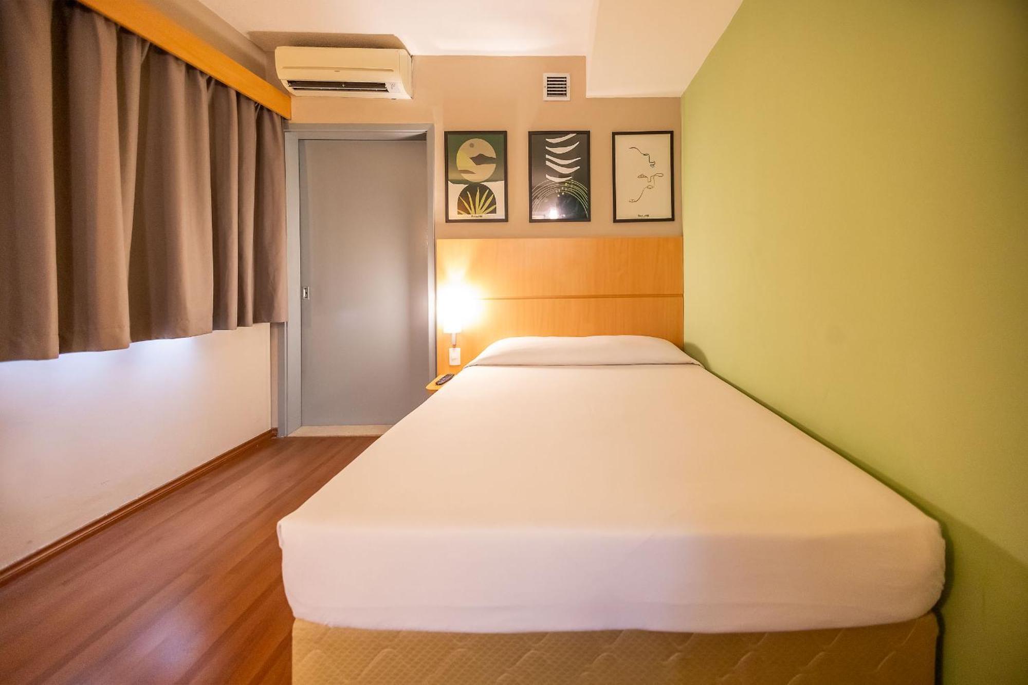 Hus Hotel 두라도스 외부 사진